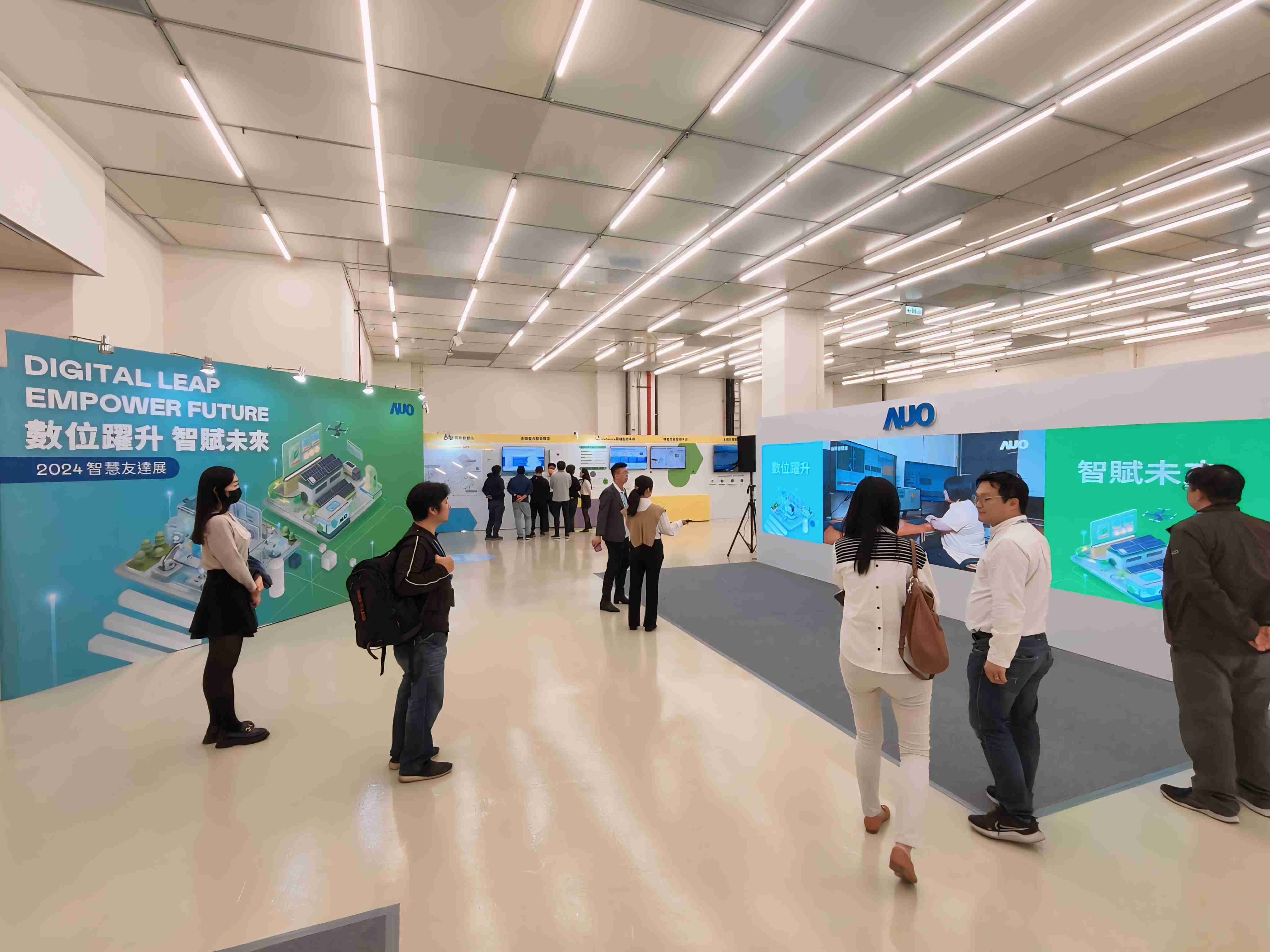 2024智能888.BY集团电子游戏展邀集生态圈伙伴共同参展，，从数字应用、、、净零减碳到能源发展，，，，创造全方位永续商机，，，携手生态圈伙伴迈向永续未来