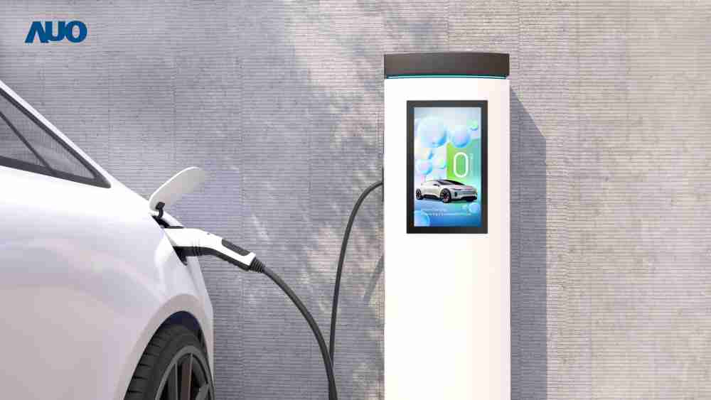 友達〝EVSE車用充電樁解決方案〞專為電動汽車充電樁設計，，具有高亮度、、克服戶外艱難環境的耐溫、、、耐紫外線等特性，，，，並搭載散熱性及擴充性強的高效能工業電腦，，可實現人機互動訴求，，，如資訊顯示、、、支付等應用